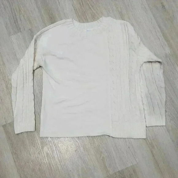 Time and Tru Sweaters - Time and Tru Women's Cable Knit Long Sleeve Pullover Sweater White Size Small